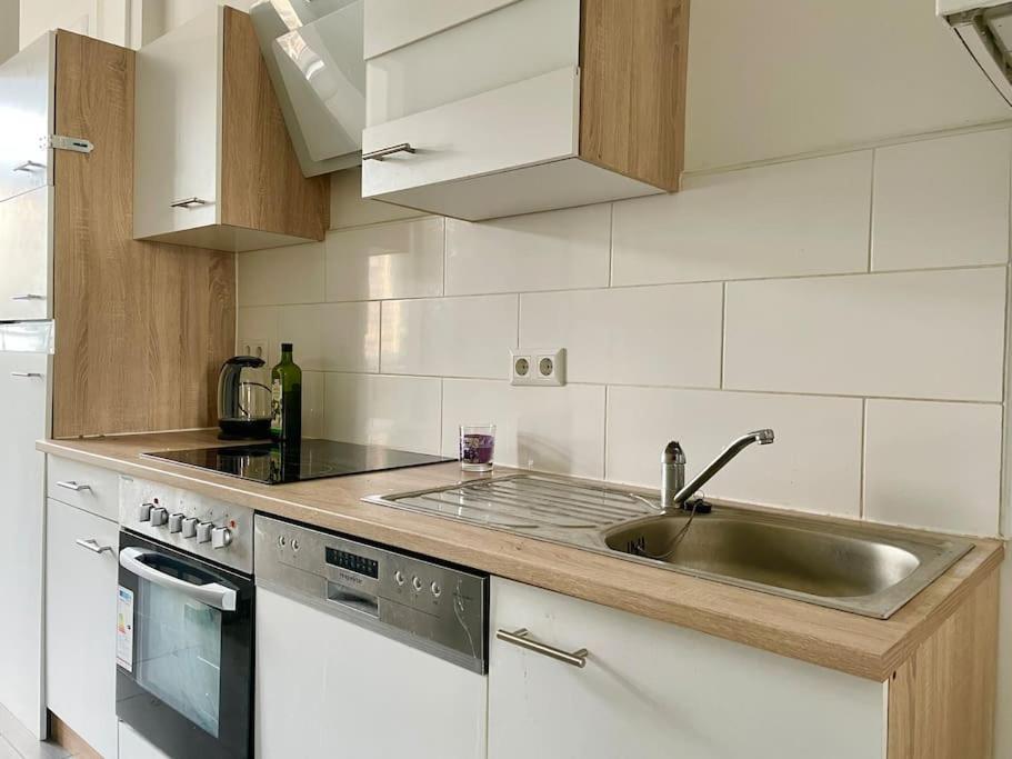55M2 Stylish Apartment With Netflix - 15 Min To Center Wien Exterior foto
